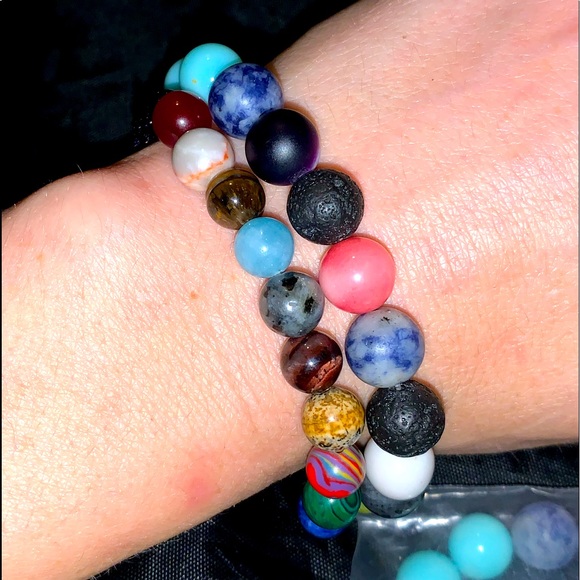 🪬2/$25🪬 NWT/NIB Natural Stone 10mm Chakra Bracelet - Picture 8 of 16